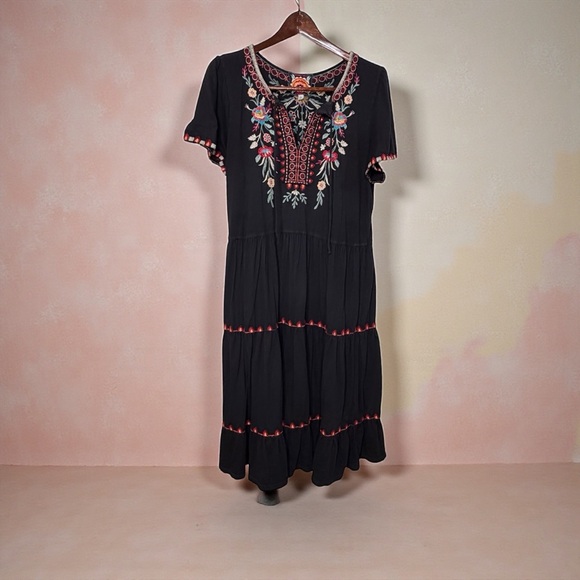 Johnny Was Dresses & Skirts - JOHNNY WAS LOS ANGELES NYA TIERED EMBROIDERED MIDI DRESS SIZE LARGE